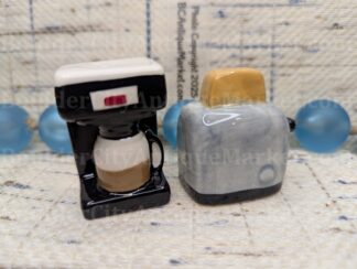 Toaster and Coffee Maker - Mini Salt and Pepper Set