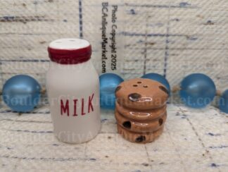 Milk Jug and Cookies - Mini Salt and Pepper Set