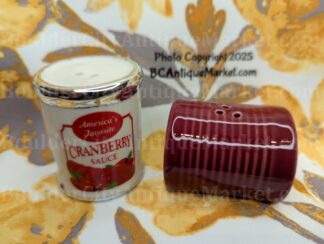 Canned Cranberry Sauce - Small Salt and Pepper Set