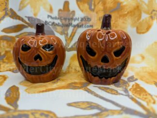 Carved Jack O'Lanterns - Small Salt and Pepper Set