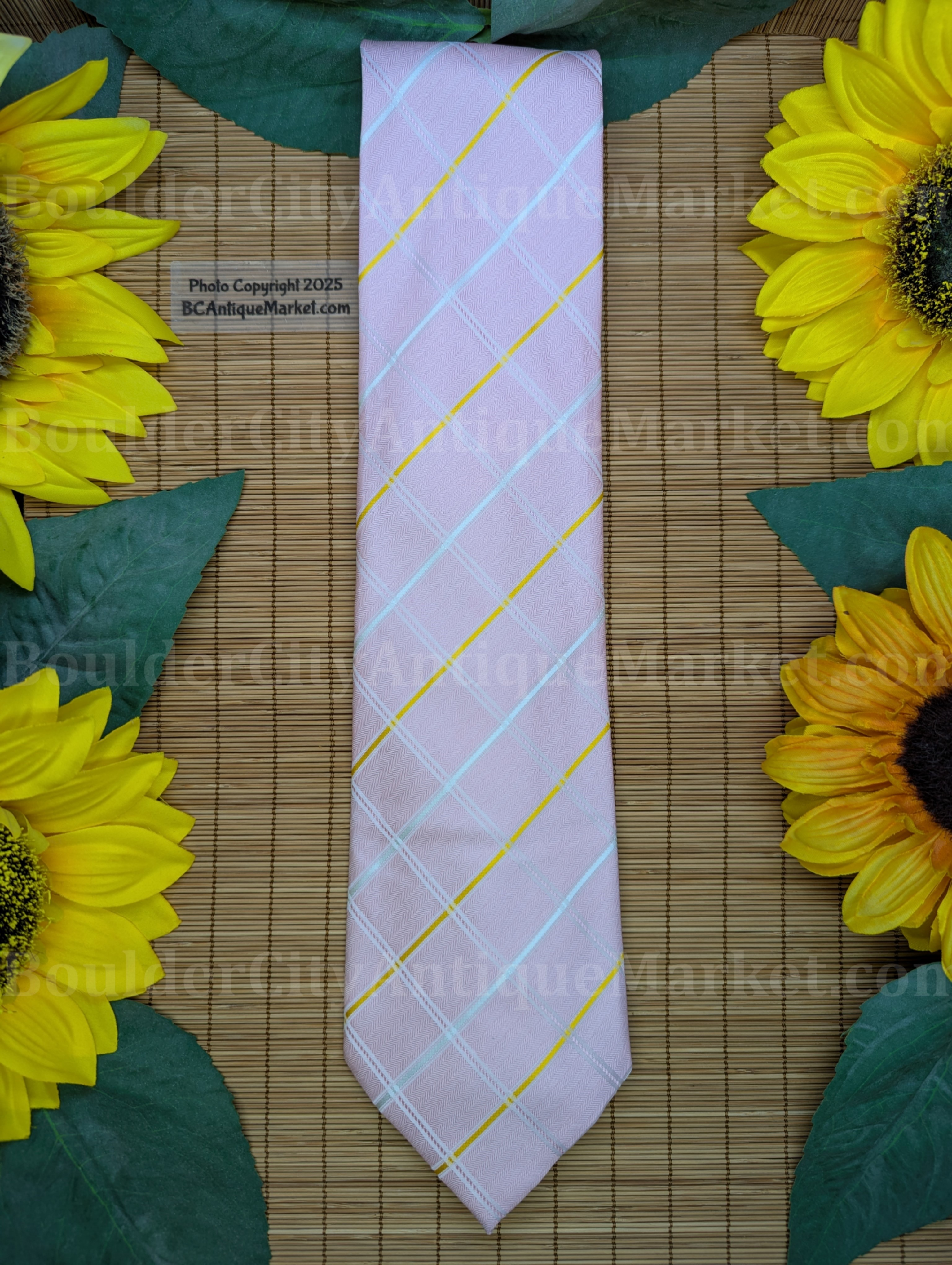 Aixiteru Pink Stripe Tie
