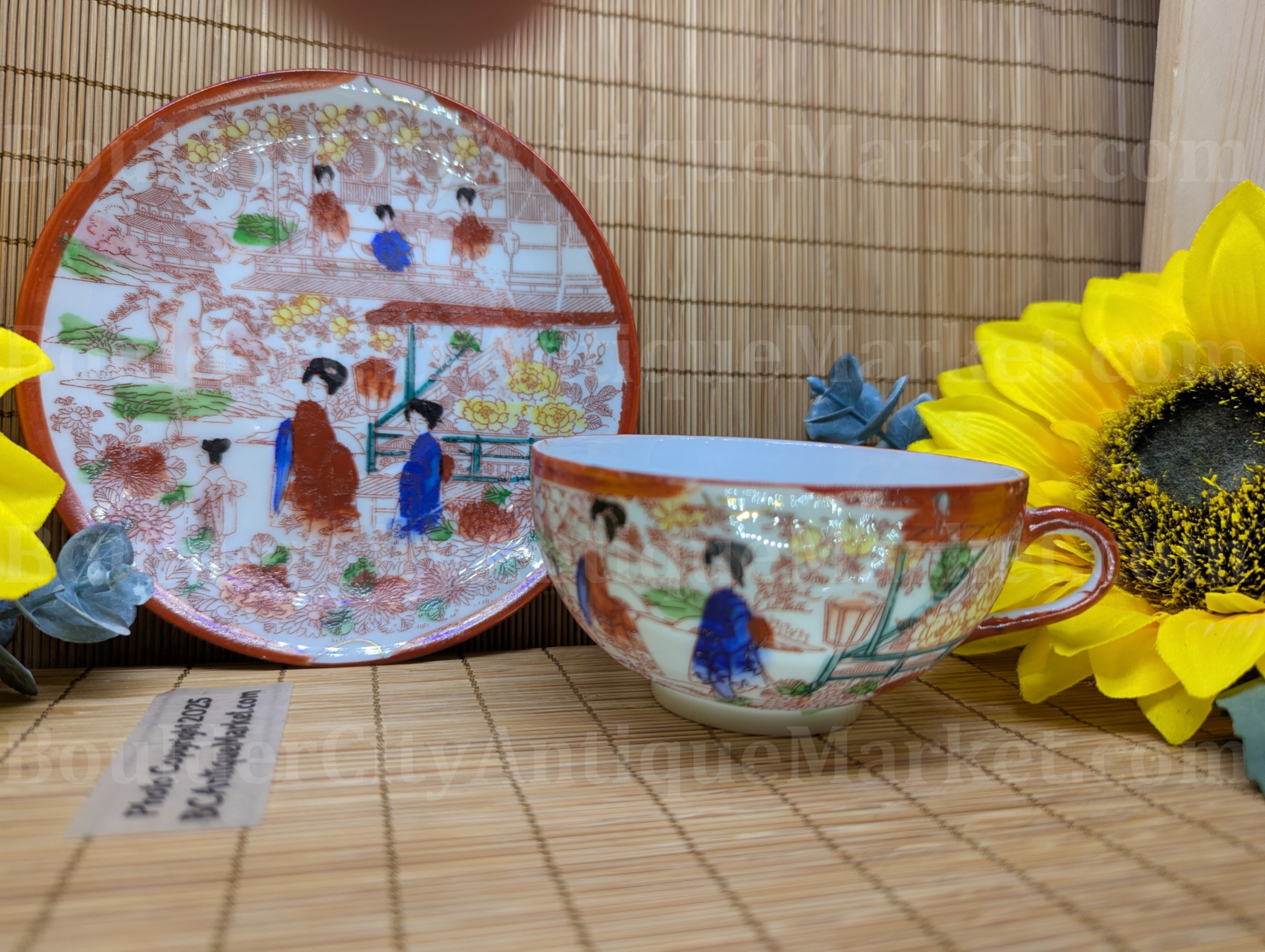 Japanese Kutani Geisha Girl Teacup and Saucer
