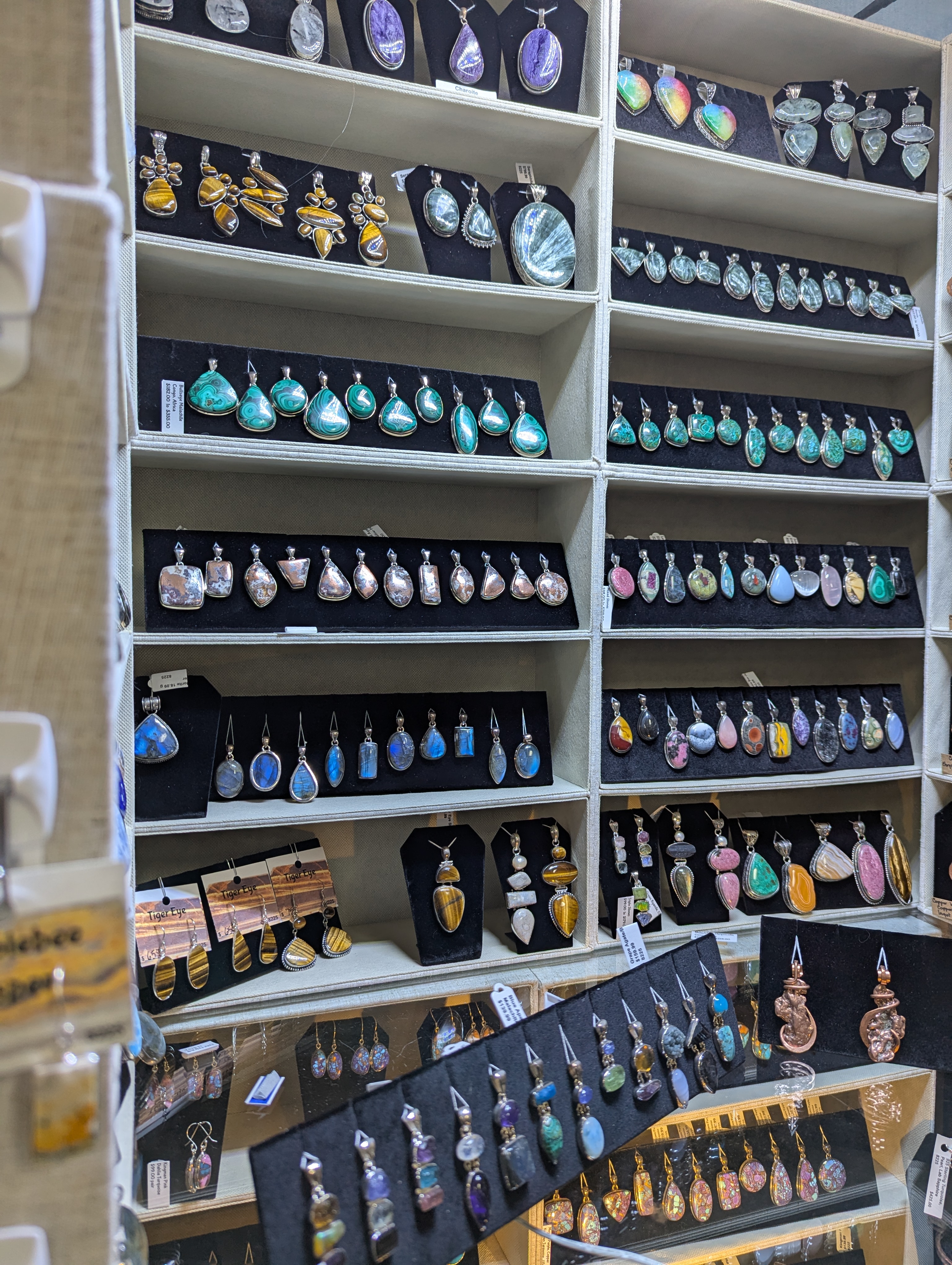 PXL_20250602_230652790