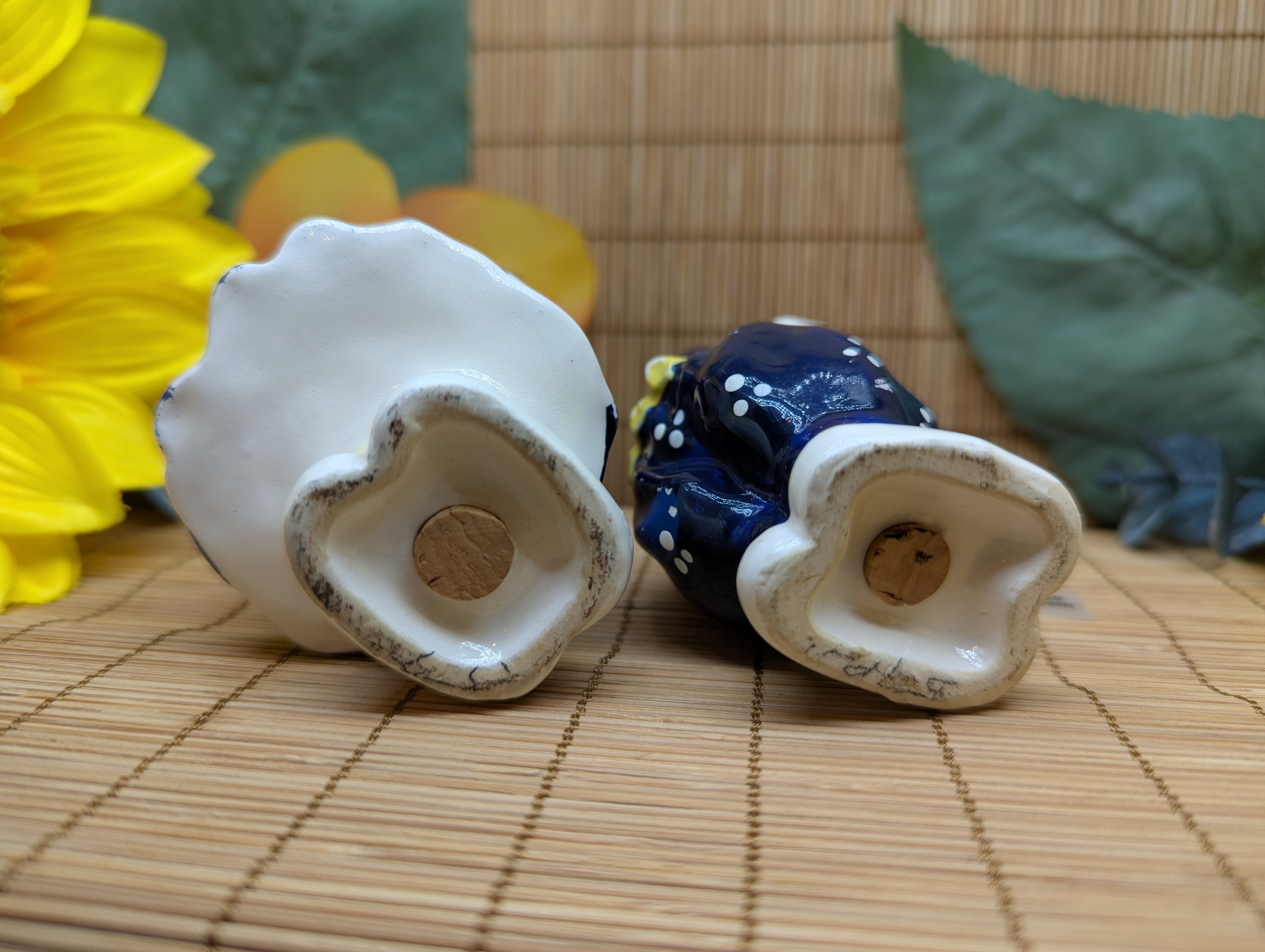 Delft Dutch Boy and Girl Antique Salt and Pepper Set - Image 8