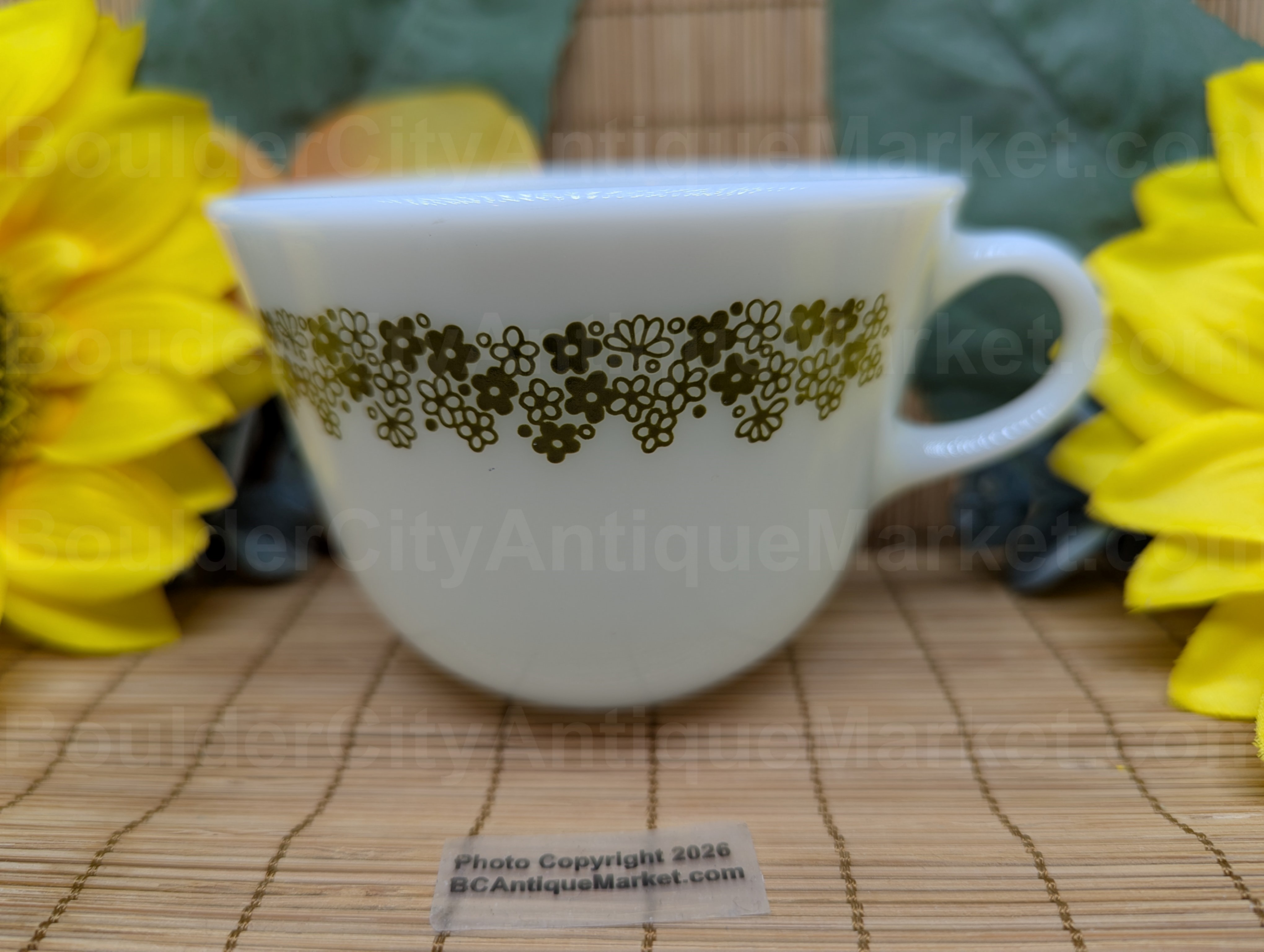 Pyrex Spring Blossom In Green Coffee Cup