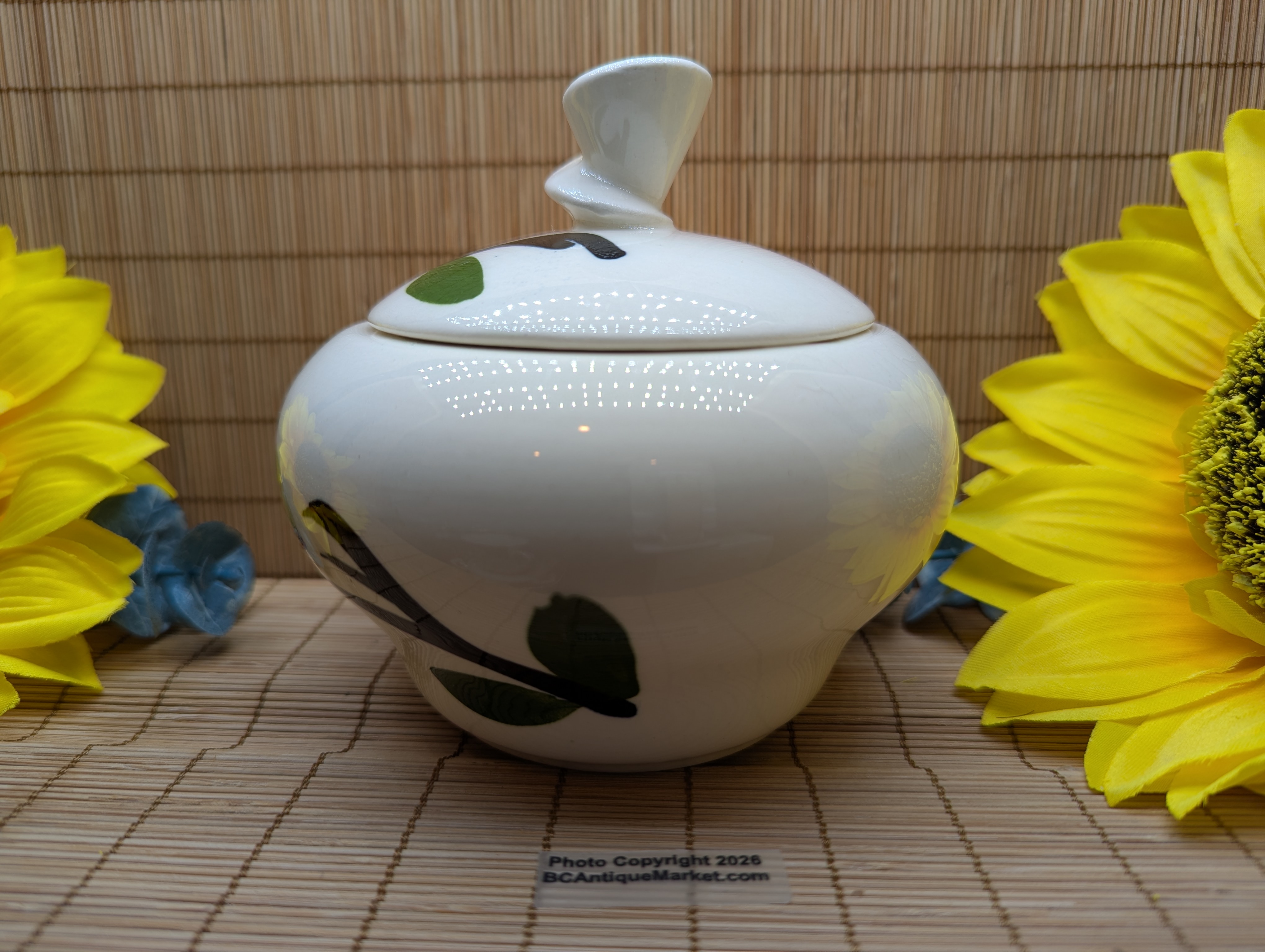 Dixie Dogwood Topsy Turvy Sugar Bowl Blue Ridge Pottery