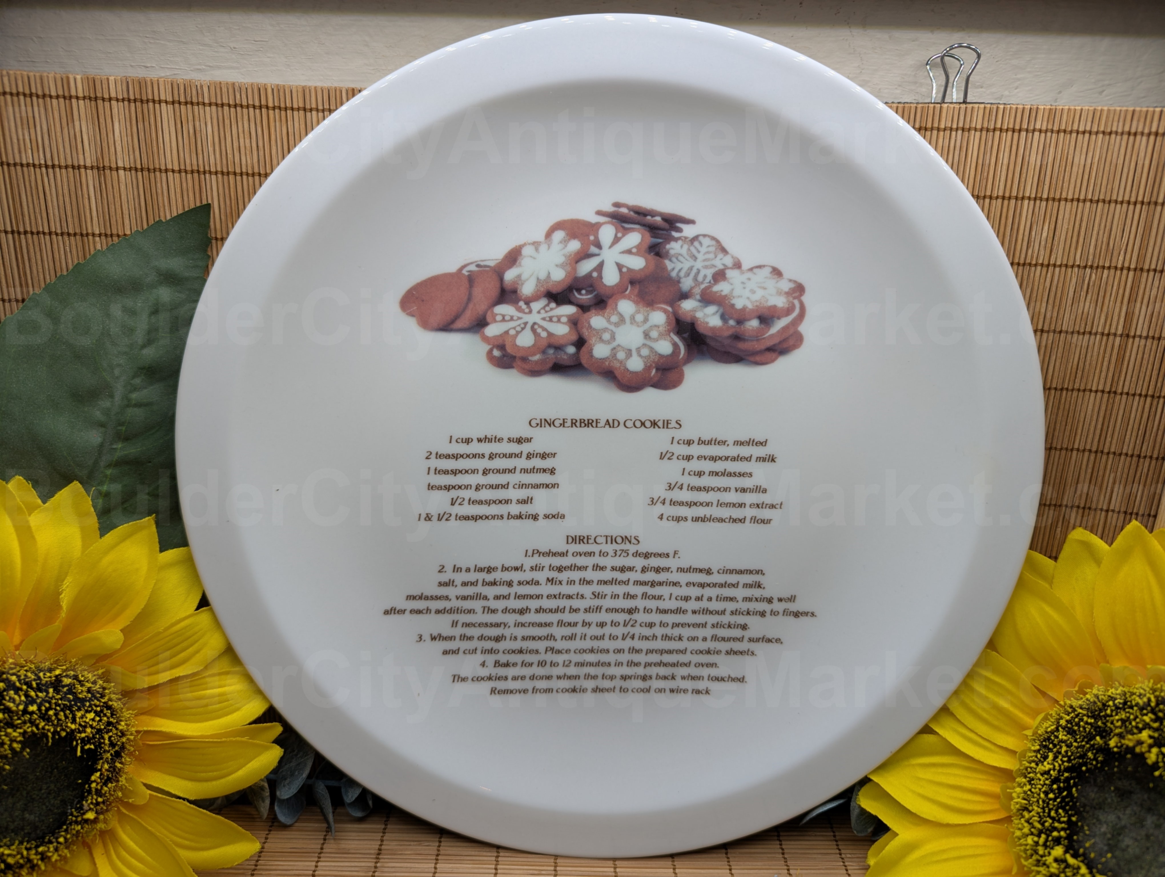 Gingerbread Cookies Recipe Plate 10 5/8"